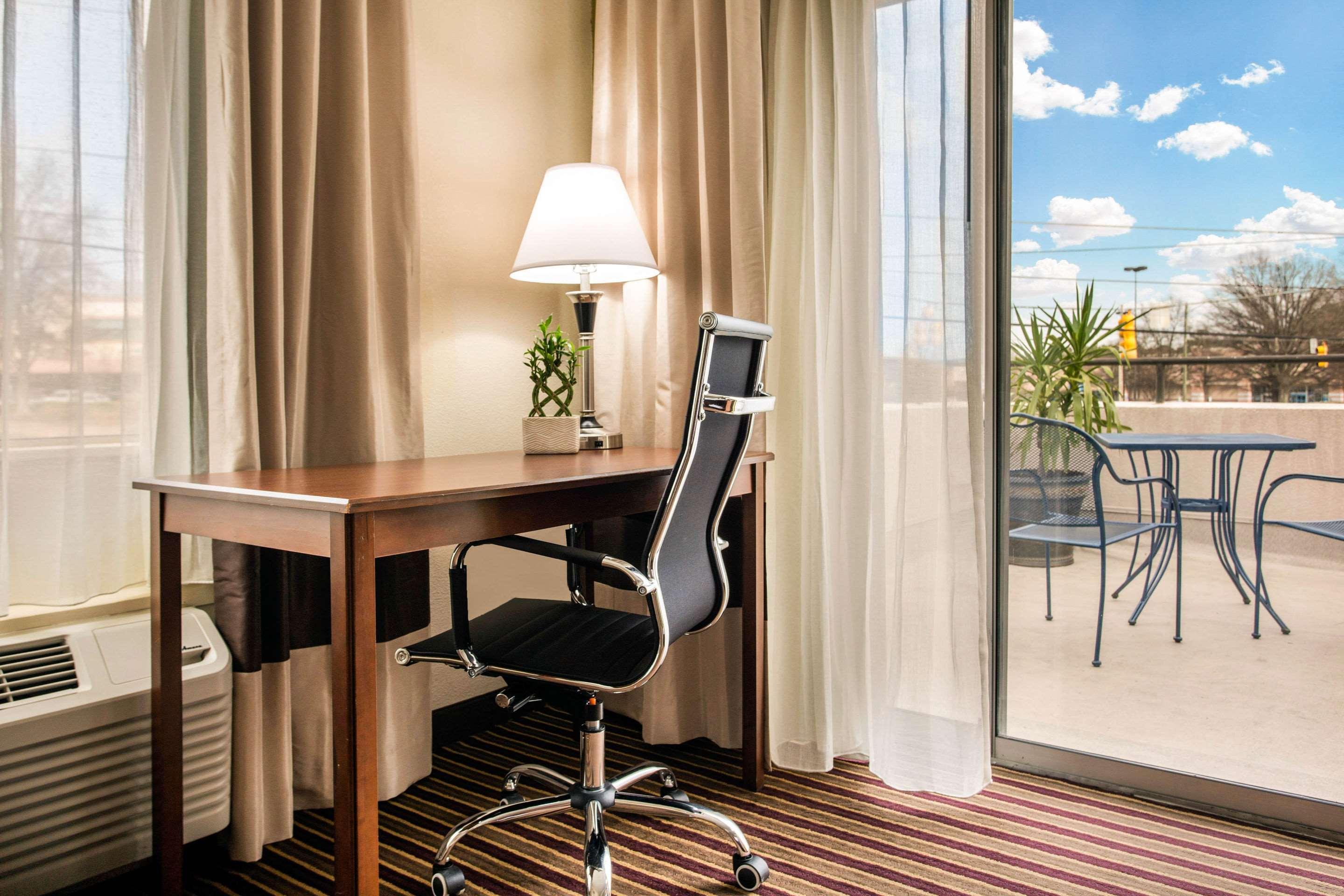 Best Western Plus Raleigh Crabtree Valley Hotel Esterno foto