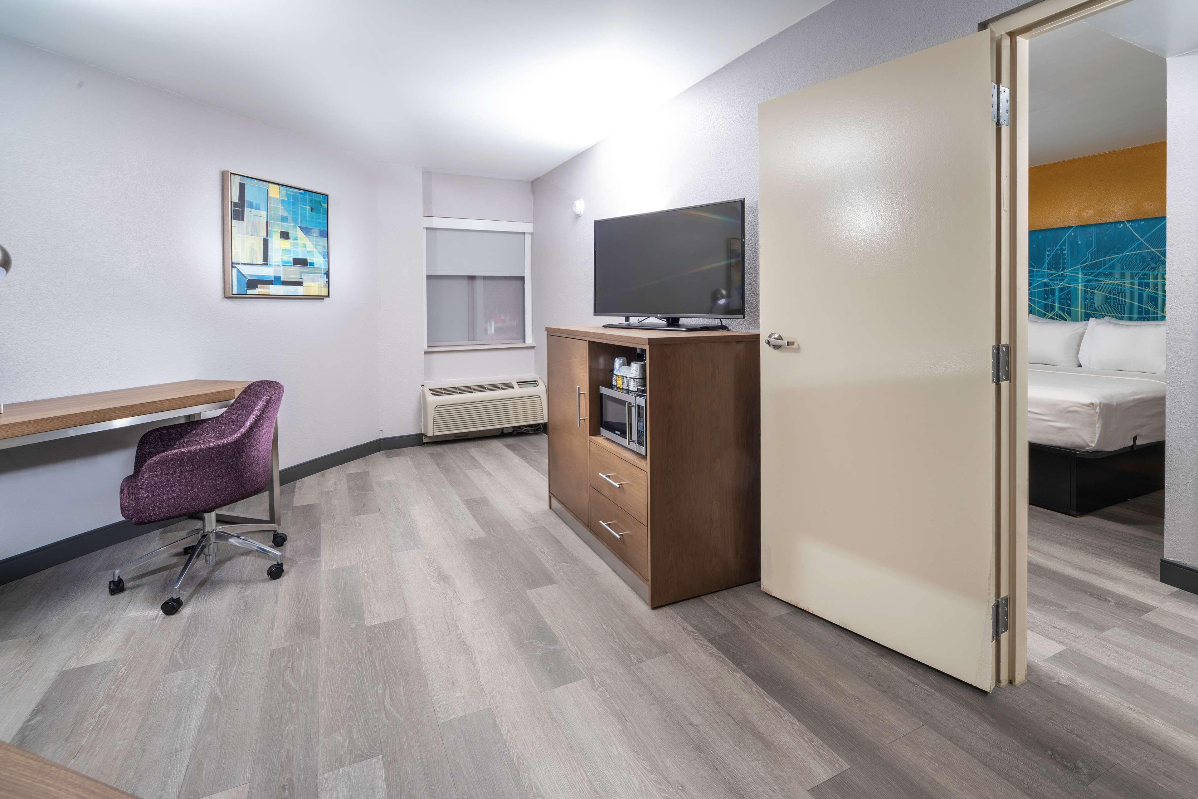 Best Western Plus Raleigh Crabtree Valley Hotel Esterno foto