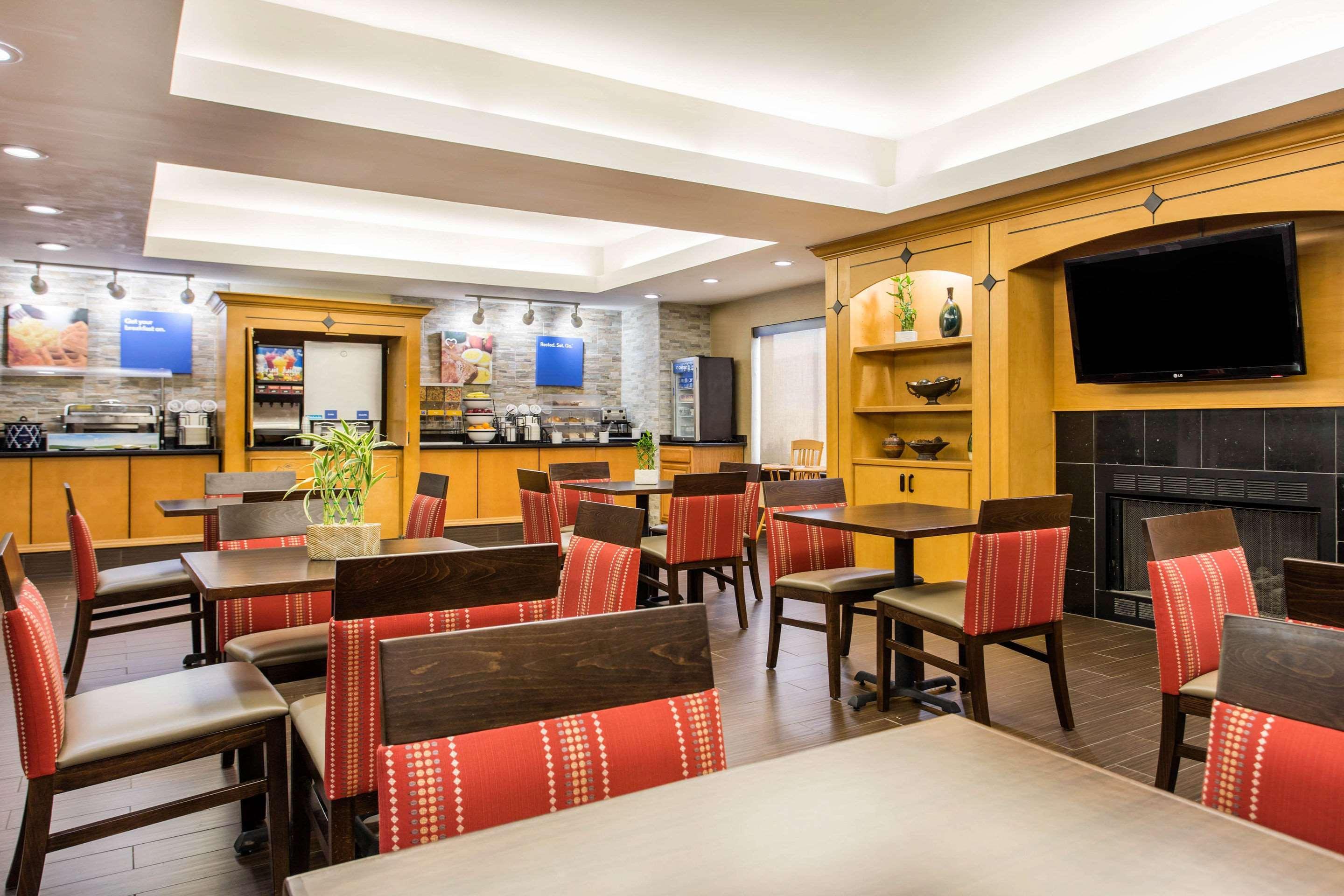 Best Western Plus Raleigh Crabtree Valley Hotel Esterno foto