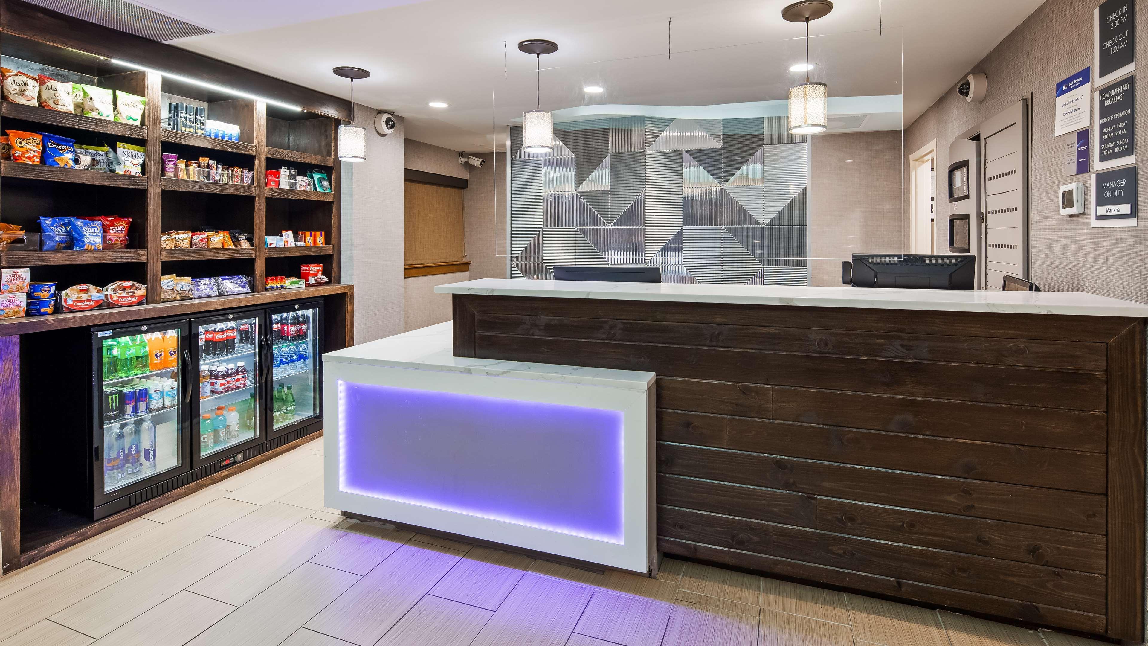 Best Western Plus Raleigh Crabtree Valley Hotel Esterno foto