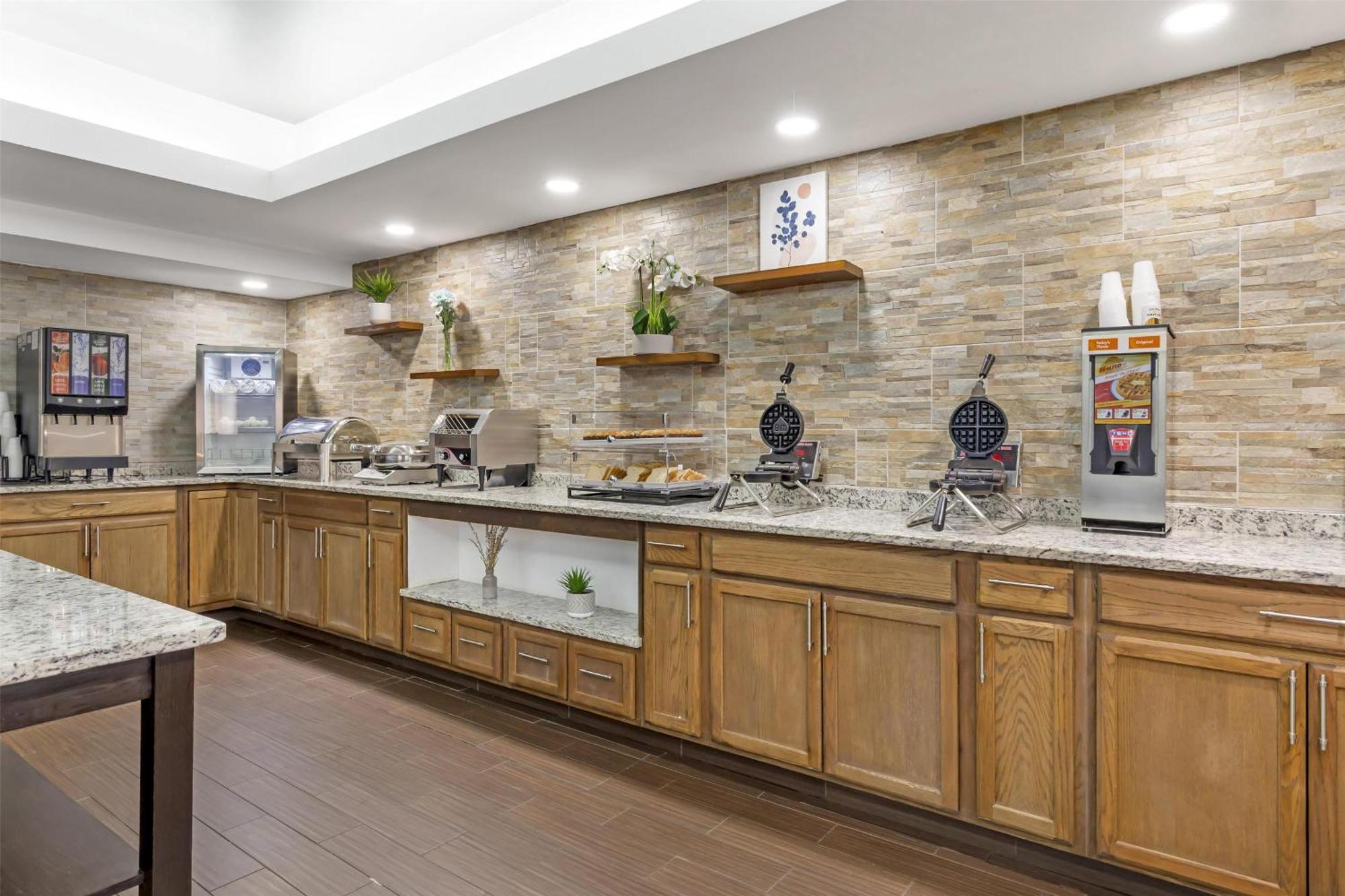 Best Western Plus Raleigh Crabtree Valley Hotel Esterno foto