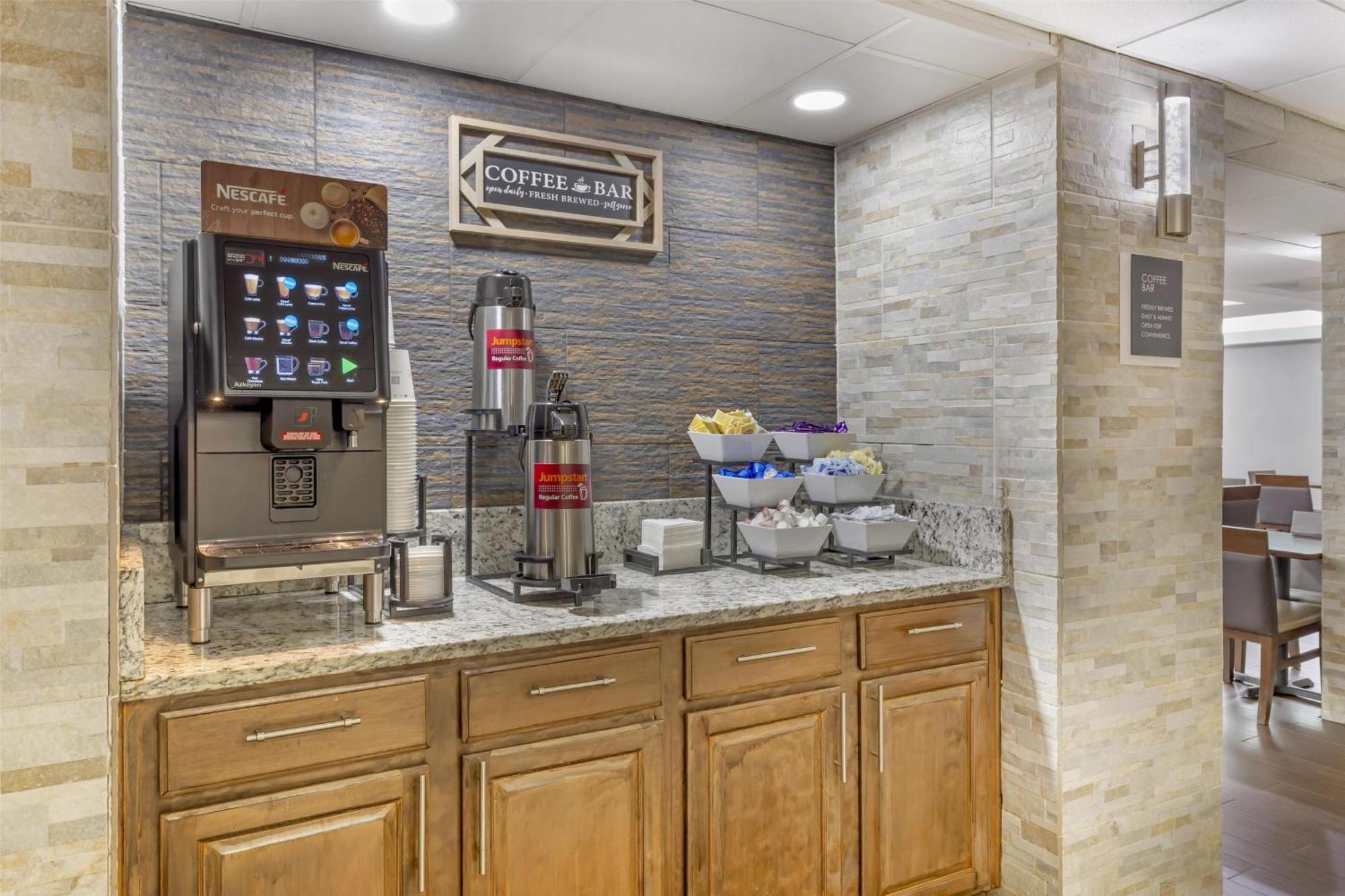 Best Western Plus Raleigh Crabtree Valley Hotel Esterno foto