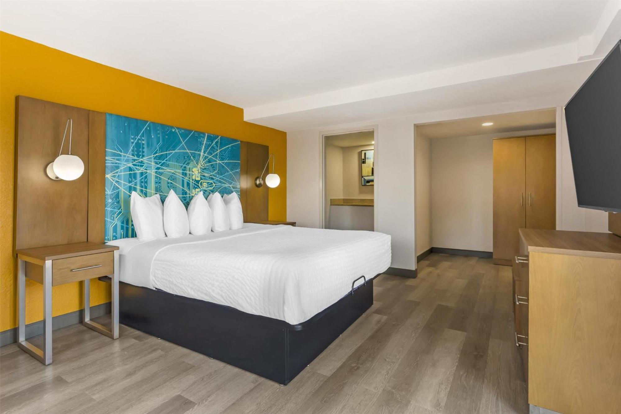 Best Western Plus Raleigh Crabtree Valley Hotel Esterno foto