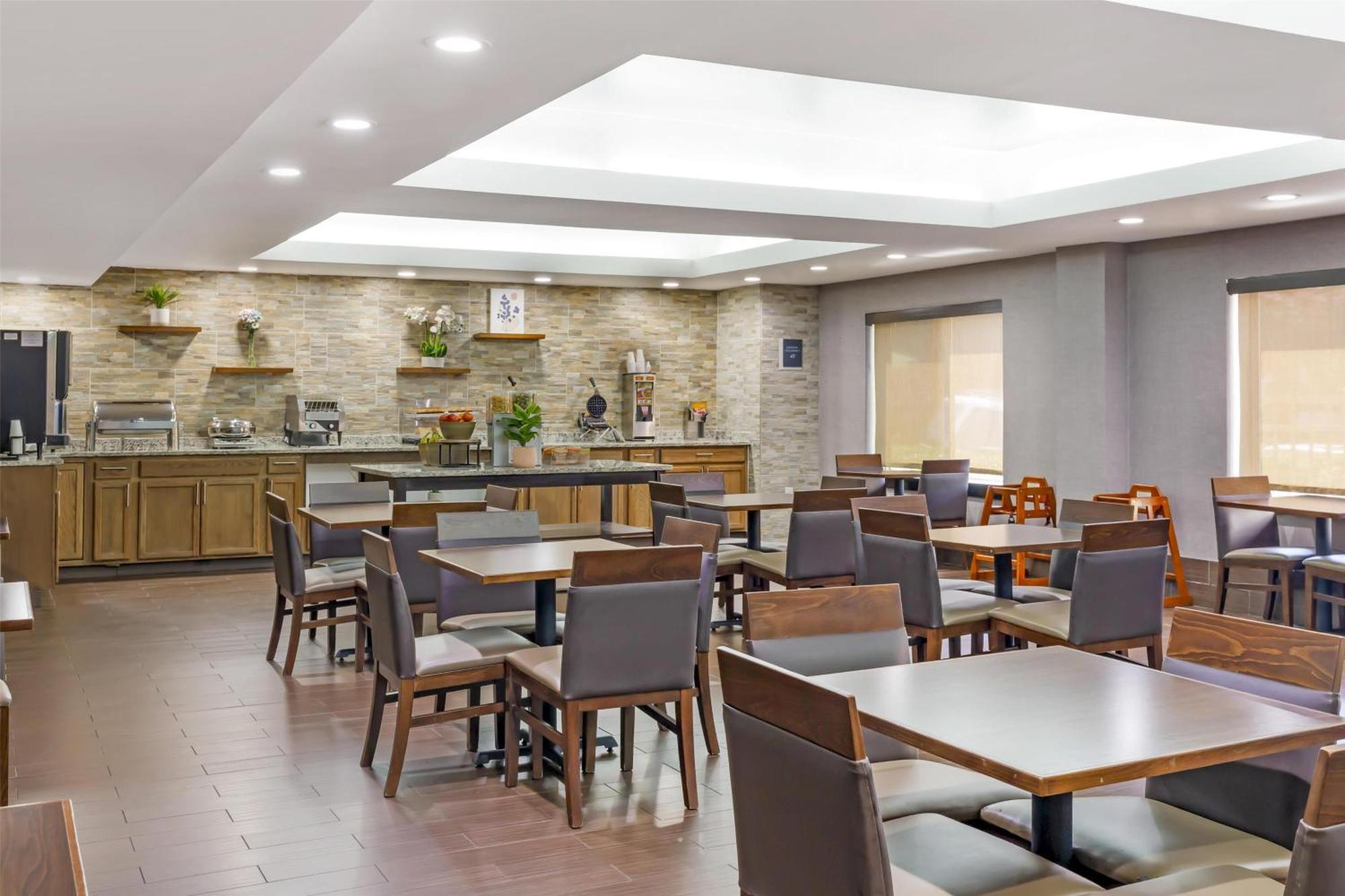 Best Western Plus Raleigh Crabtree Valley Hotel Esterno foto